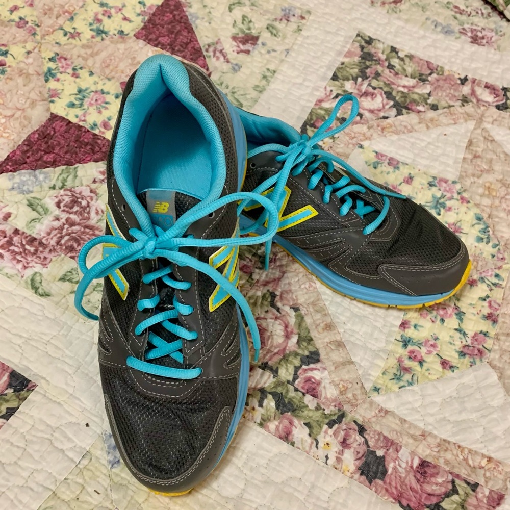 Women’s New Balance shoes